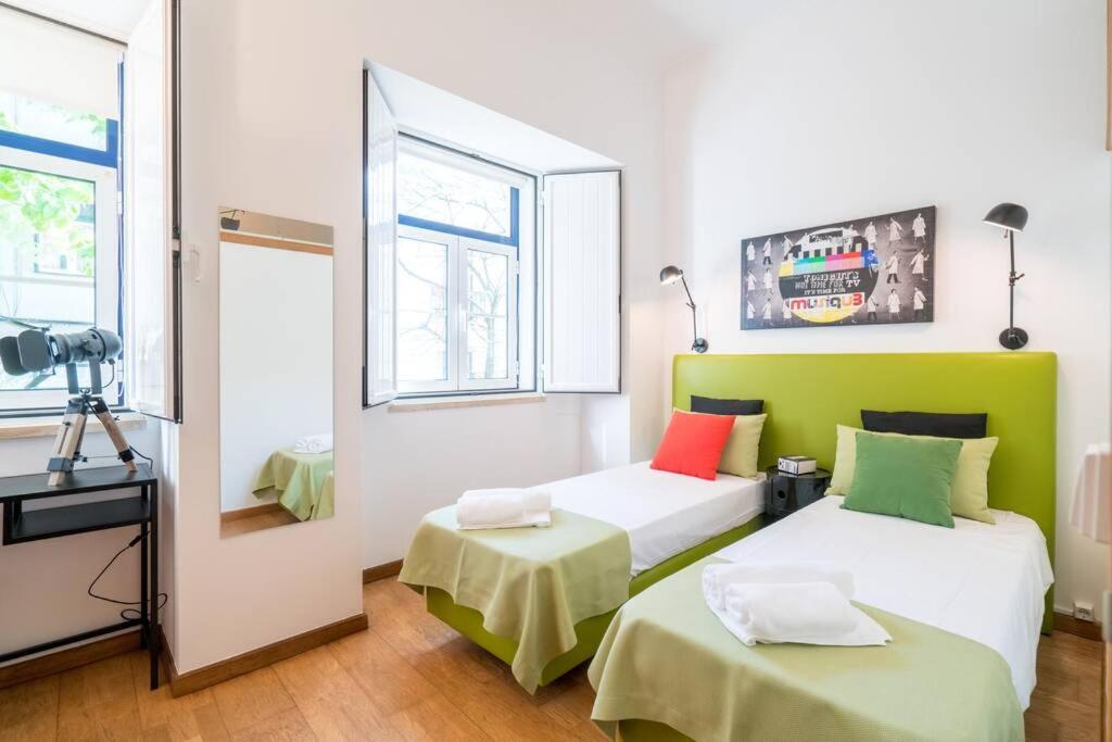 Beautiful Apartment Near The Center Of Lisbon Bagian luar foto